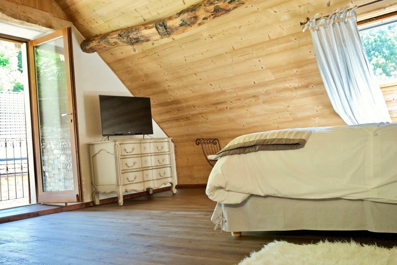 Chambres D'Hotes Des Lodges De La Cascade Yenne Экстерьер фото