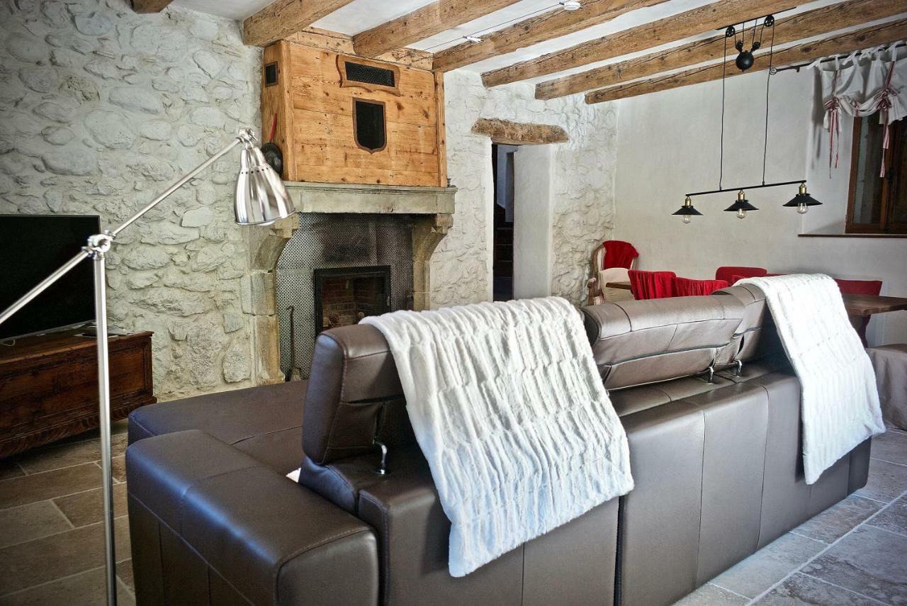 Chambres D'Hotes Des Lodges De La Cascade Yenne Экстерьер фото
